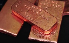 利益のための処方箋を持つ金属