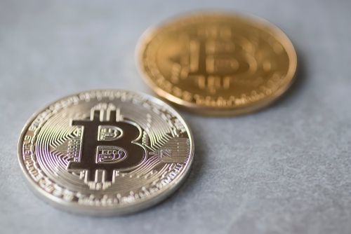 ETHが危機的な水準で取引される中、暗号資産の船を支えるBTC