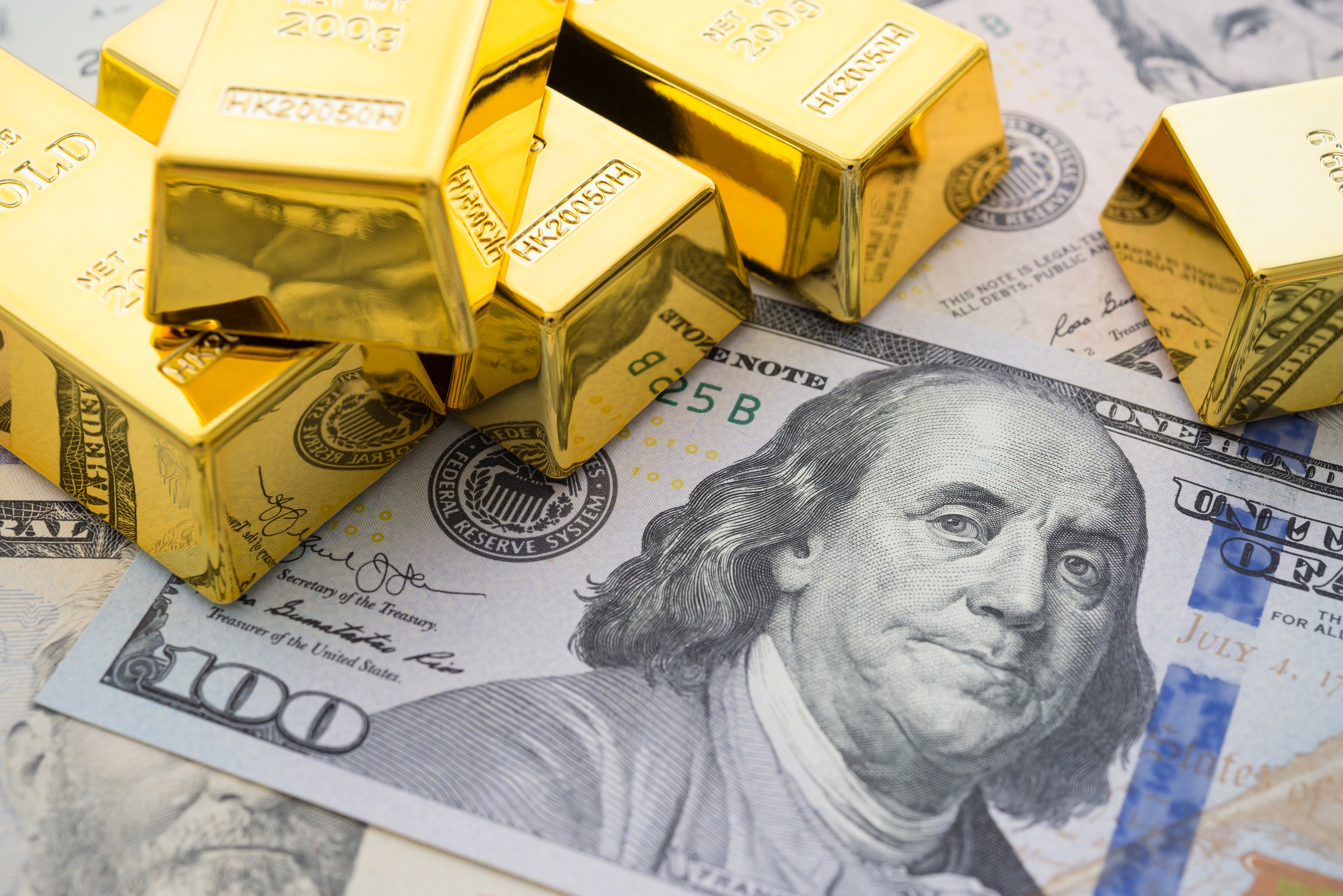 金利の上昇?金を買おう!