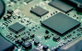 恐怖に打ち勝ち買うべき半導体銘柄？