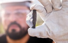 値幅を縮小させているプラチナ