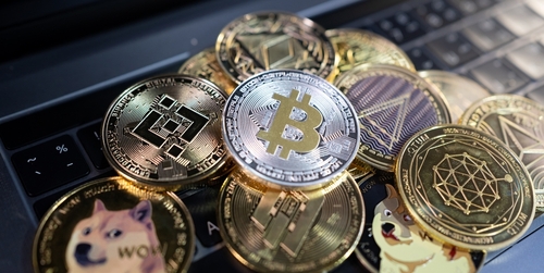 FRBの利上げを受け、暗号資産は下落