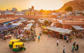 関税の陰で密かに進む「ある取引」